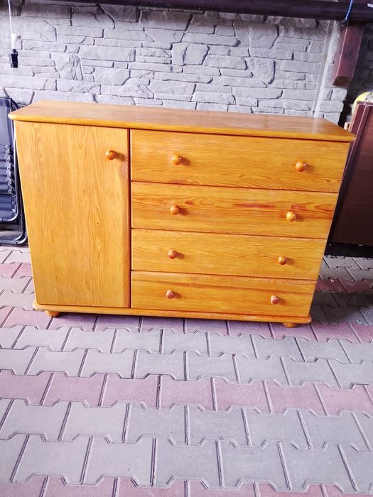 Komoda sosnowa z litego drewna