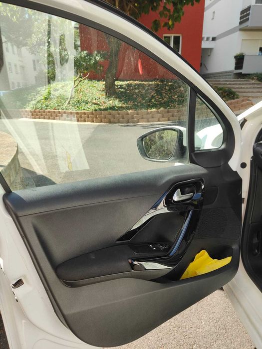 Peugeot 208 vti Active