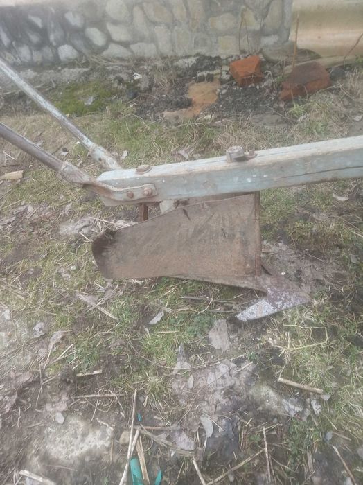 Продам плужок кінний