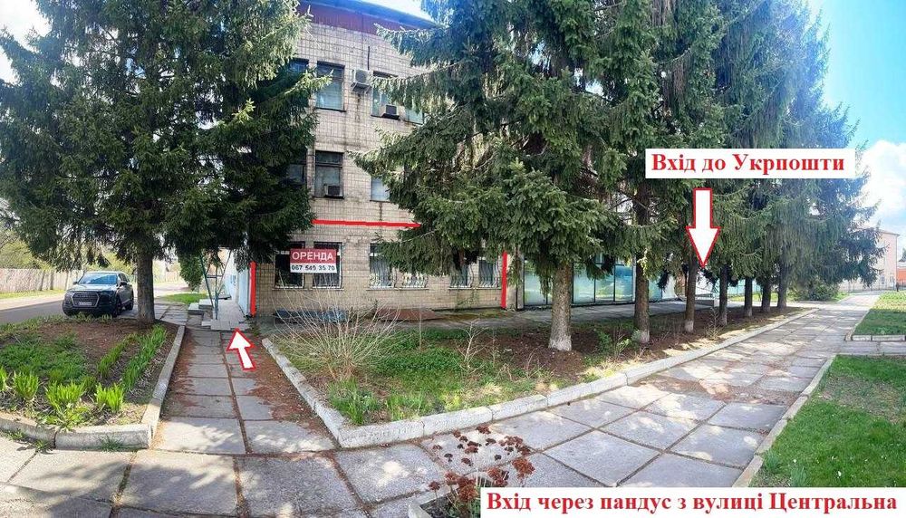 Фасад 90 м2 в центрі біля Укрпошти. 1 поверх, окр. вхід. Без Комісії!