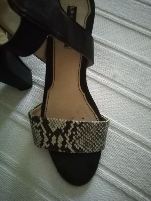 Sandálias de cerimónia