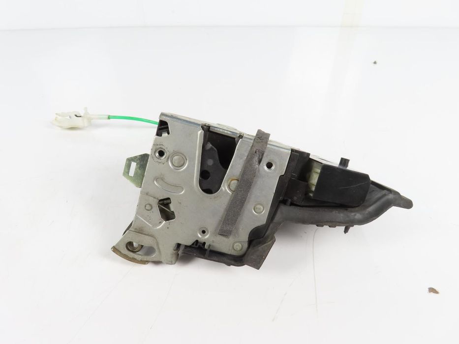Fecho Da Porta Bmw 5 Ref: 51218235102 / 8235126 1995 - 2004