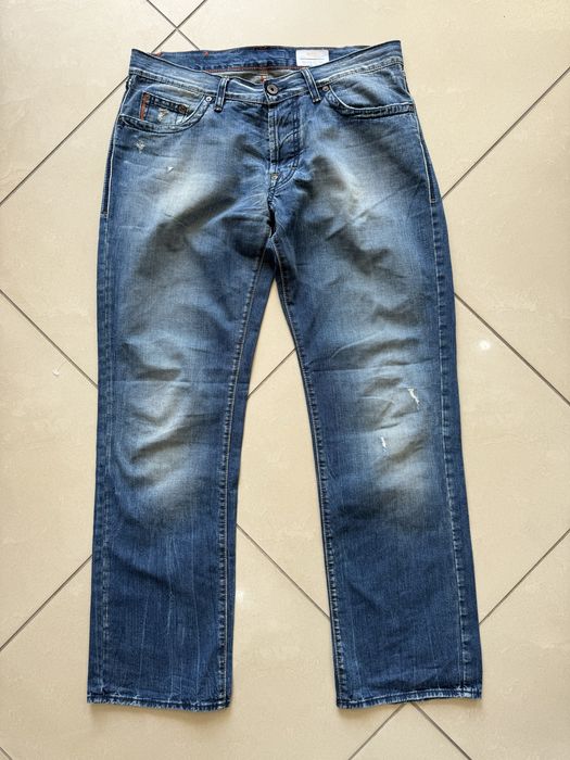 Джинсы Hugo Boss