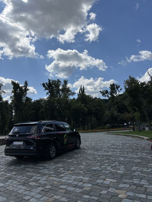 Індивідуальне таксі Київ-Звягель на звʼзку 24/7! Такси по Украине