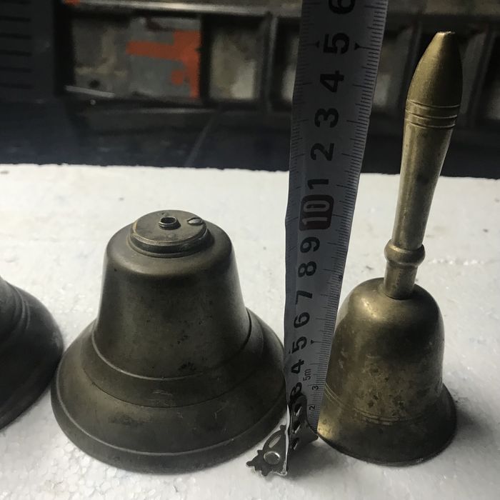 Stare dzwonki mosieżne