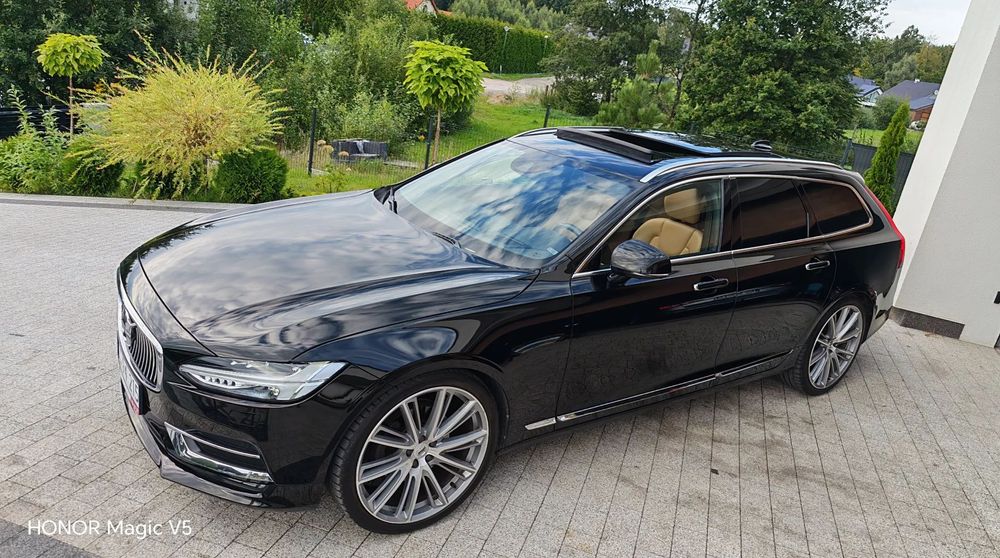 Volvo V90