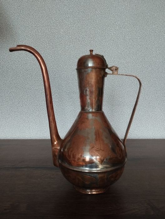 Dzbanek z pokrywką, rękodzieło z Albanii, vintage