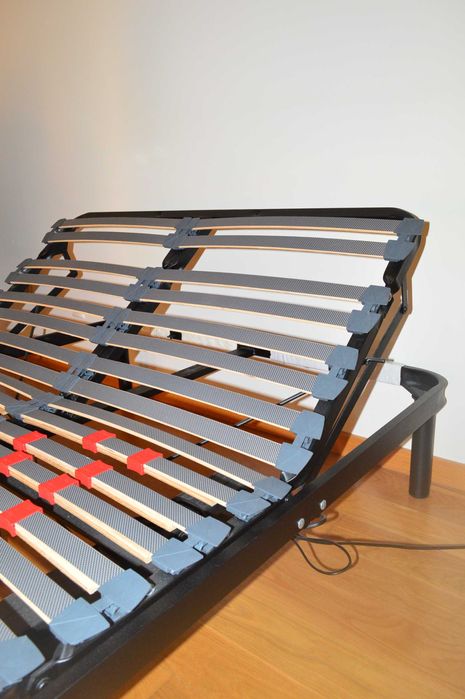 Estrado articulado elétrico + colchão