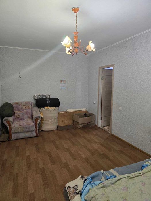 Продам гарну 1к. квартиру село Радгоспне ( Елітне Элитное )