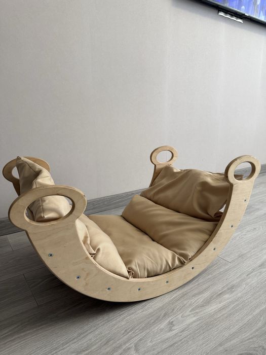 Гойдалка дитяча