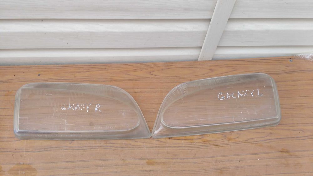 Скло фари Ford Galaxy/MK1/Volvo S40/S80/Vectra A/Seat/Laguna/T4/Mazda