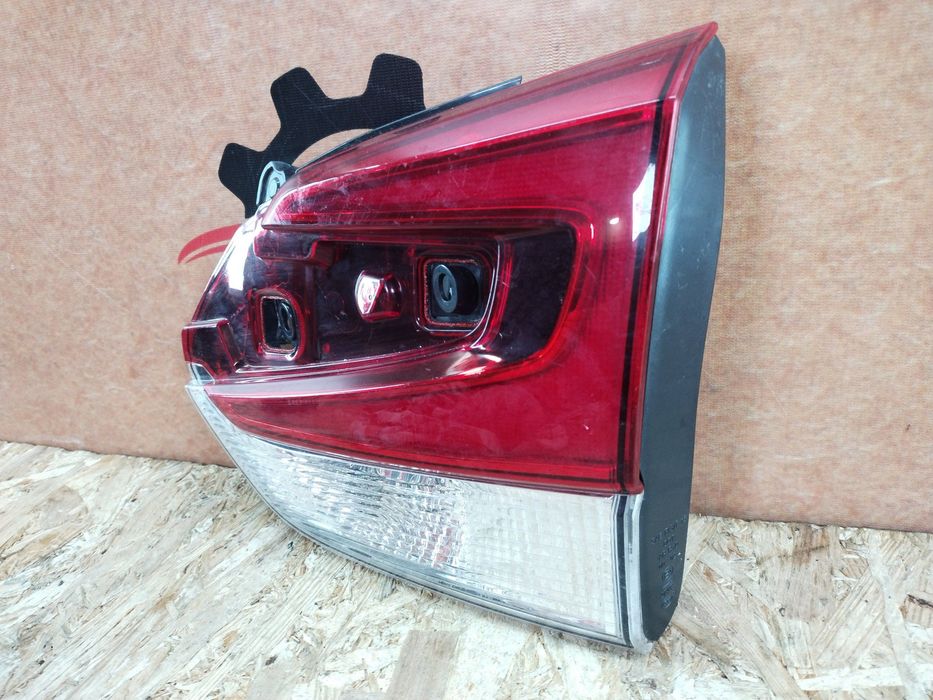 Subaru Forester V SK 18-24 Фонарь задний правый в крышку багажника TYC