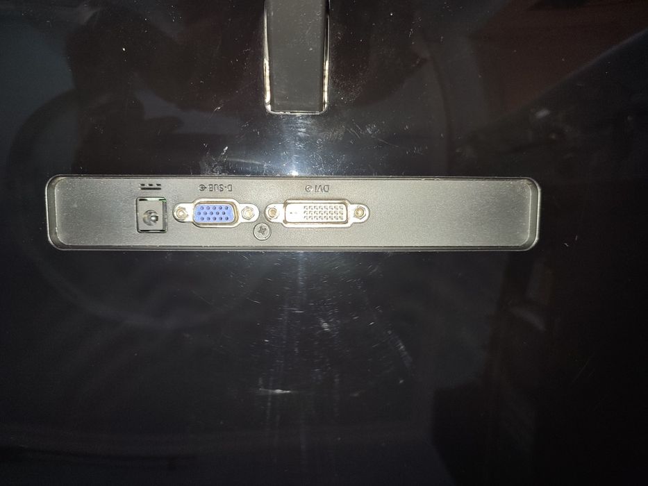 Монитор Philips 247e. 1920-1080 Ful hd.