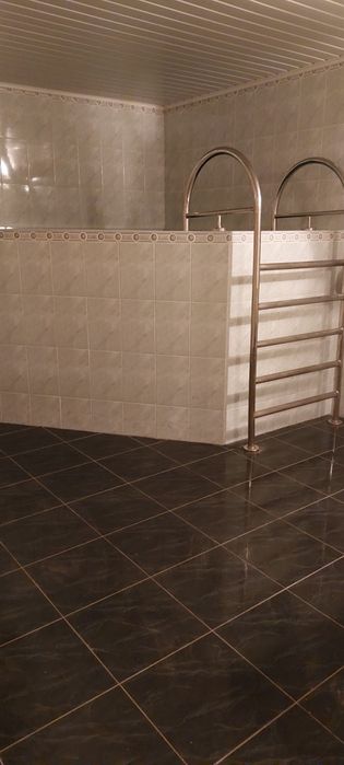 Продам 3-х эт дом в Новоселовке