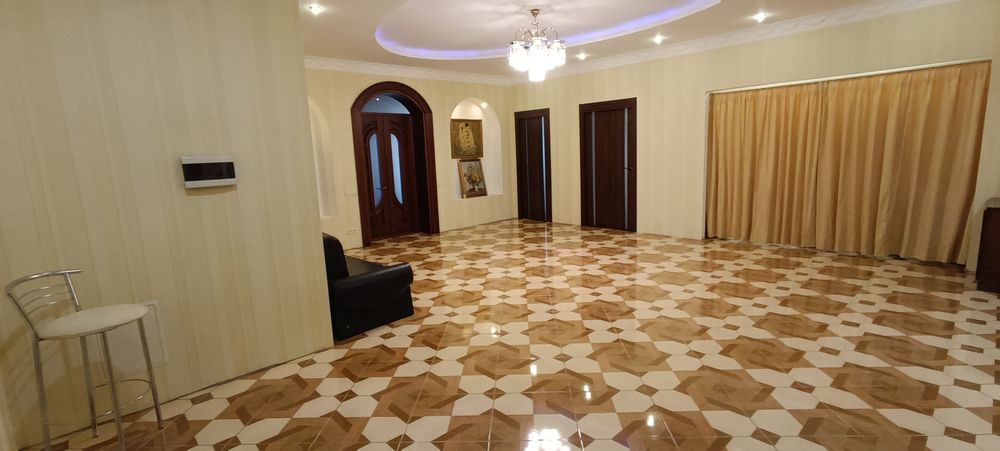 Продам великий будинок в Курилівці з сонячною станцією