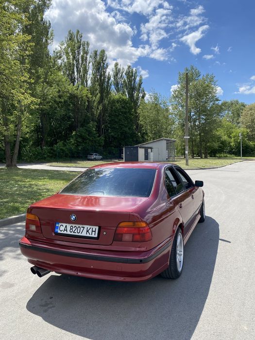 Продам BMW 520 E39