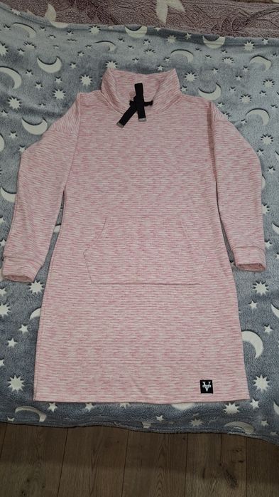 Сукня на дівчинку в гарному стані