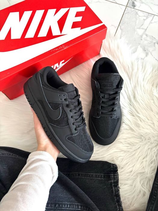 Nike SB Dunk Low Lace Pack Regal Total Black