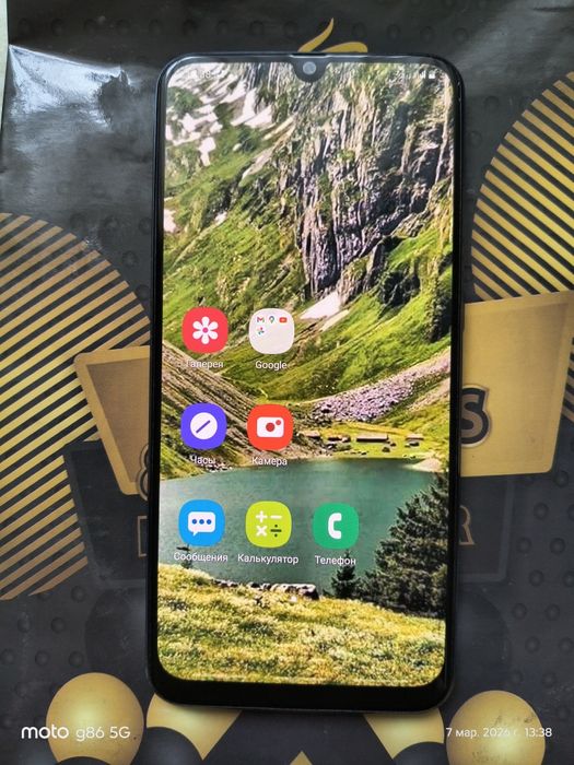 Телефон Samsung Galaxy A30