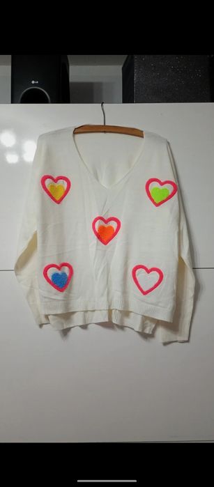 Sweterek damski w serduszka