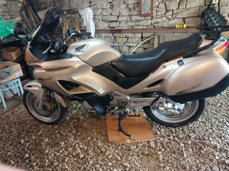 Хонда nt 650девіль