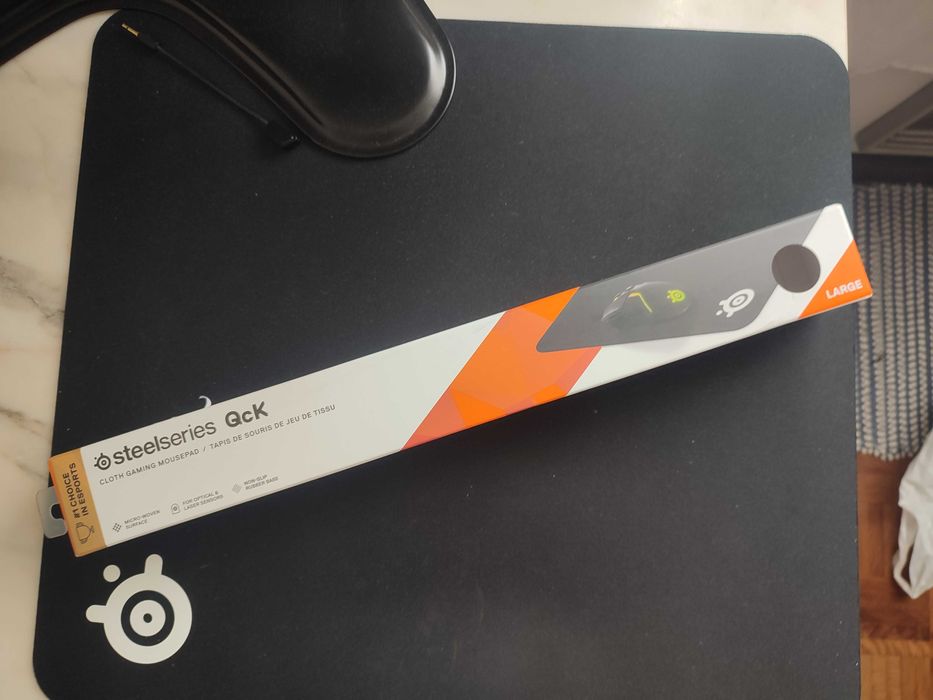 Tapete de Rato Gaming SteelSeries QcK+ (Tamanho L – 45x40cm)