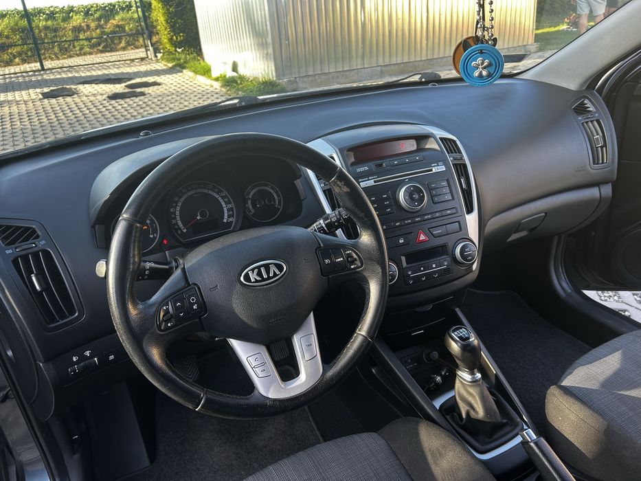 Sprzedam Kia ceed 1.4
