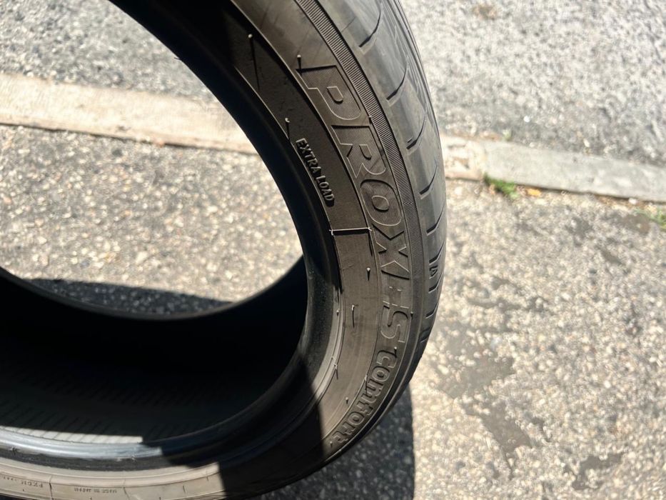 225/45/17 Toyotires 2 pneus