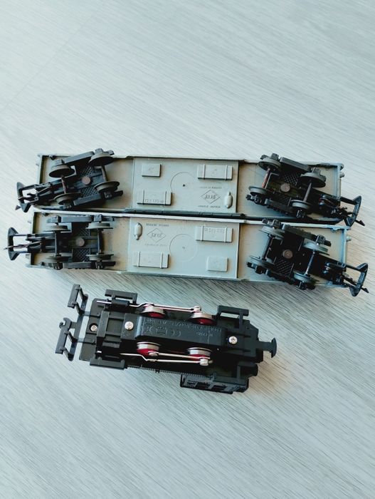 Locomotiva a Vapor + carruagens inox, H0 1:87