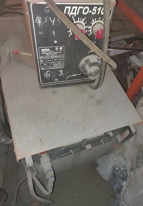 Зварювальні апарати	ПДГУ-500, ПДГ-315, ВДУ-506С Сварочники