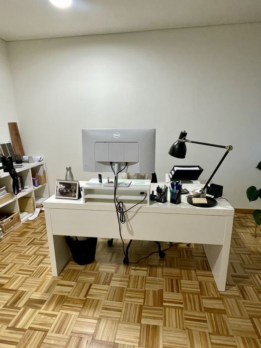 Secretária MALM do IKEA