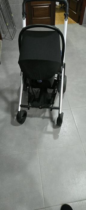 Carrinho de bébé446717815727728644