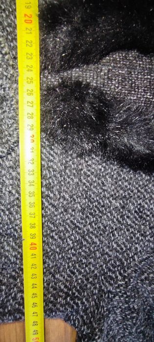 Nowy piękny wiązany swetrek rozm L