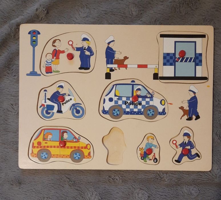 2 układanki drewniane