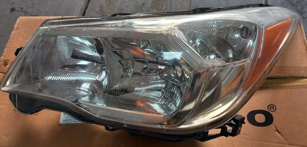 LAMPA przód Forester SJ lewa, prawa USA 2012+