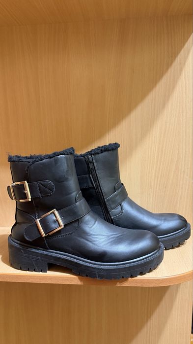 Зимние сапоги женские