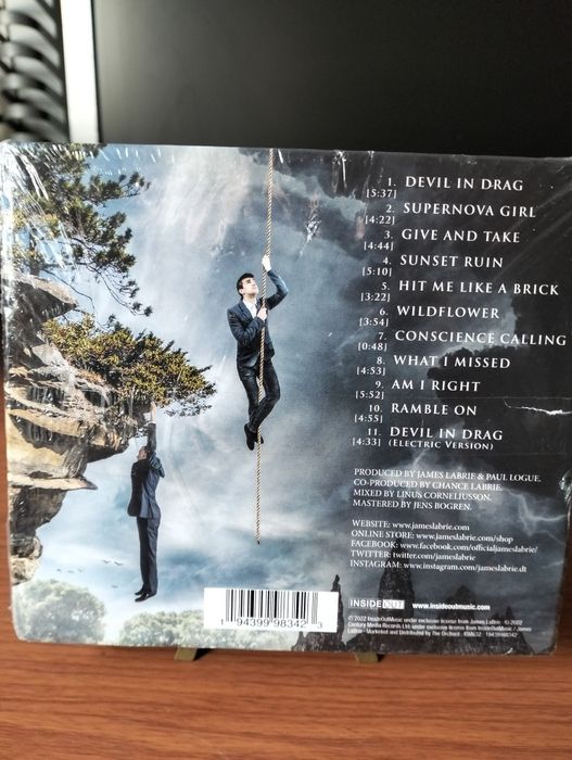 CD --James Labrie