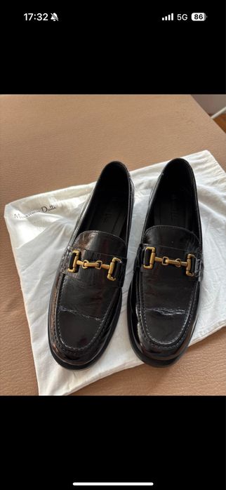 Mocassins feminino em pele da Massimo Dutti