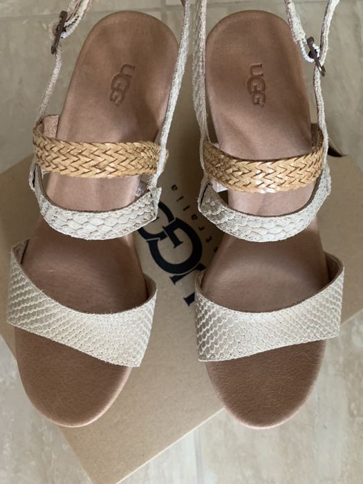 Ugg босонож на танкетке оригинал кожаные