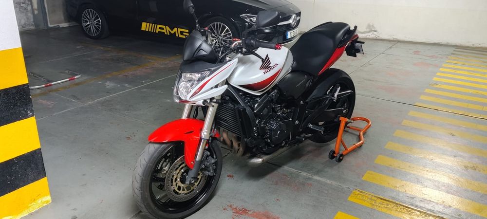 Mota Honda Hornet 600