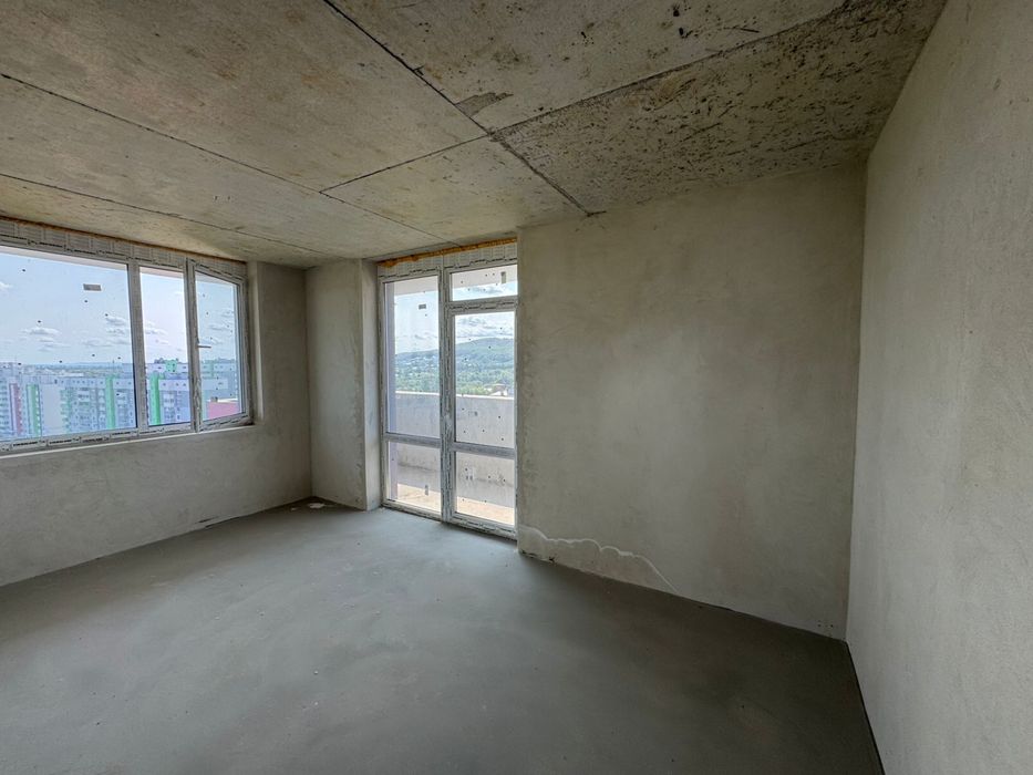 Продаж 3 кімнатна квартира вулиця Тракт Глинянський , новобудова.