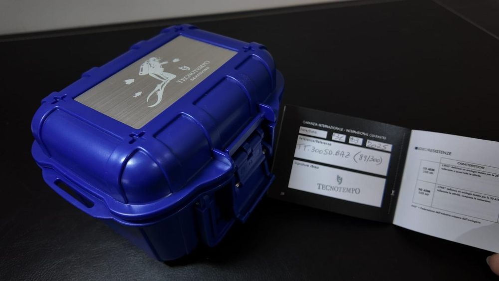 Tecnotempo - Diver 300 MT. WR "Seadiving Limited Edition" - TT.300SD