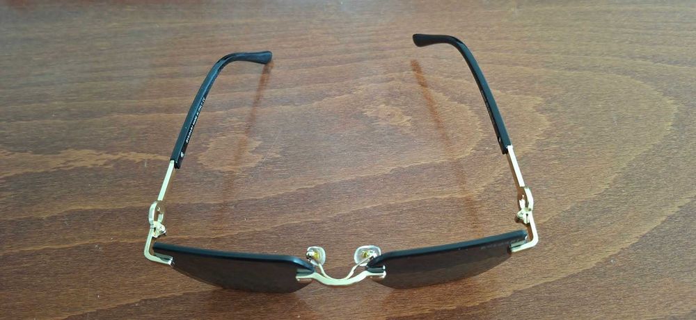 Okulary przeciwsłoneczne Bvlgari z Case
