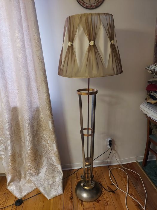 Lampa podłogowa metal