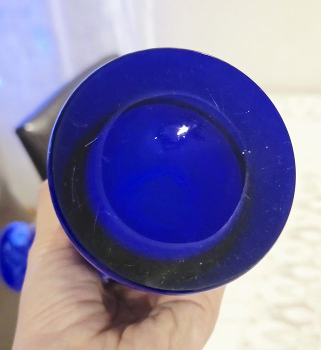 Wazon szklany kobaltowy Chusta falbanka Krosno? Prl?