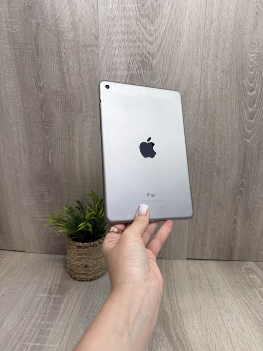 iPad mini 4, 128 GB Wi-Fi