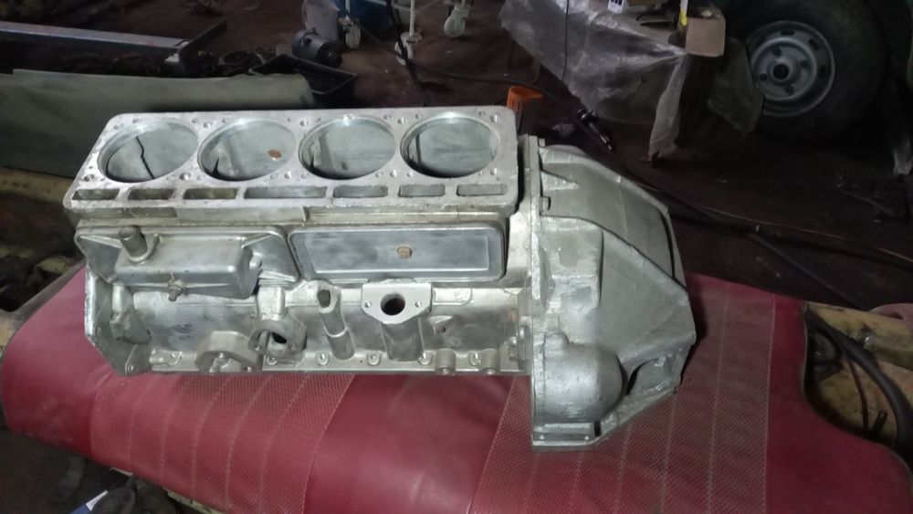 Блок двігателя Уаз Волга