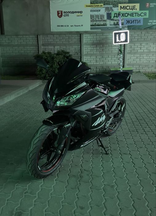 Kawasaki ninja 300 2017