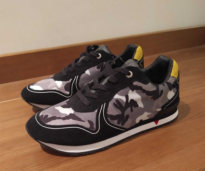 Ténis Guess Unissexo (NOVOS)