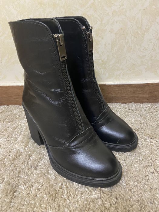 Шкіряні осінні ботінки